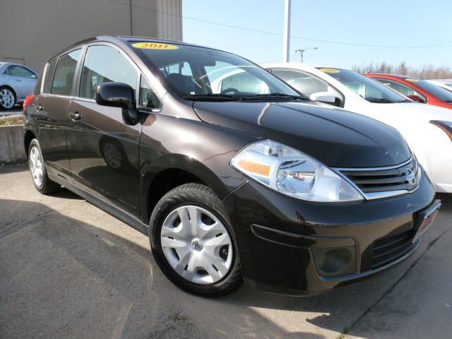 Photo of 2011 Nissan Versa