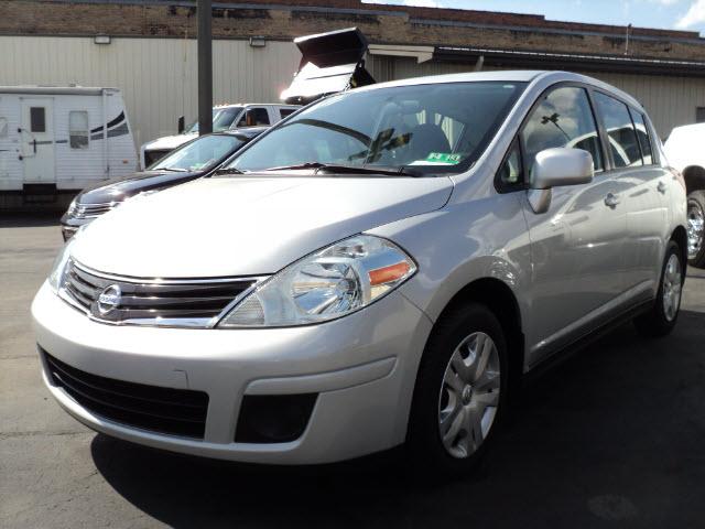 Photo of 2010 Nissan Versa