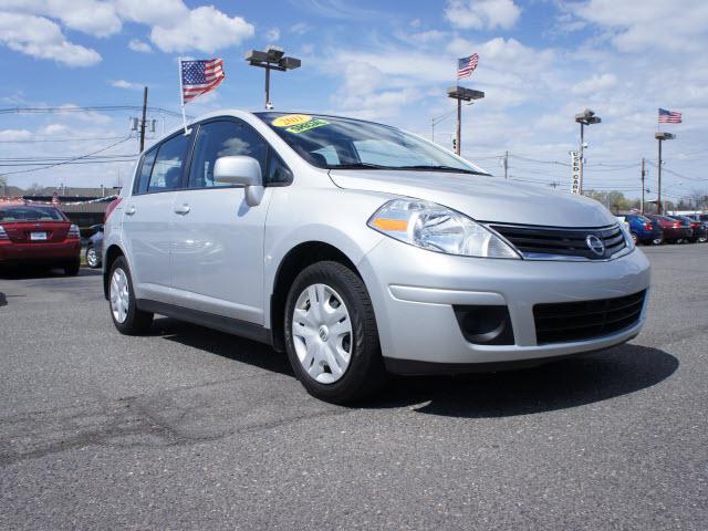Photo of 2011 Nissan Versa