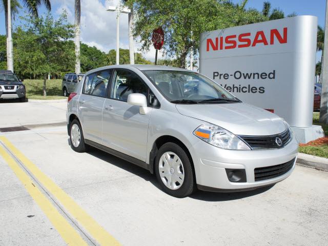 Photo of 2012 Nissan Versa