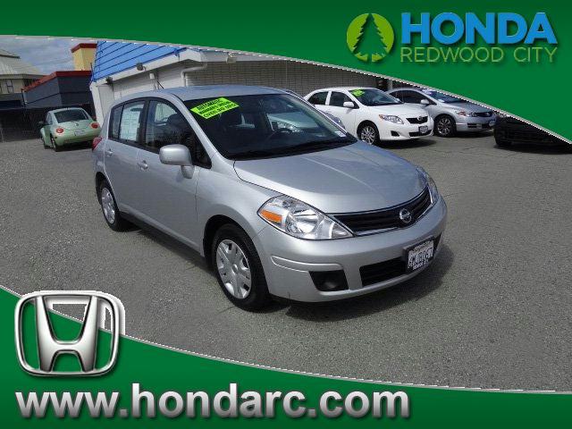 Photo of 2011 Nissan Versa