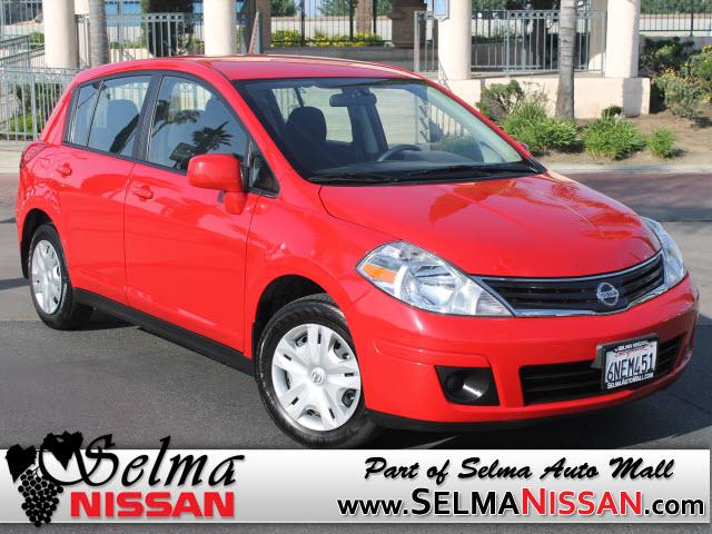 Photo of 2011 Nissan Versa