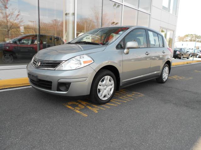 Photo of 2011 Nissan Versa
