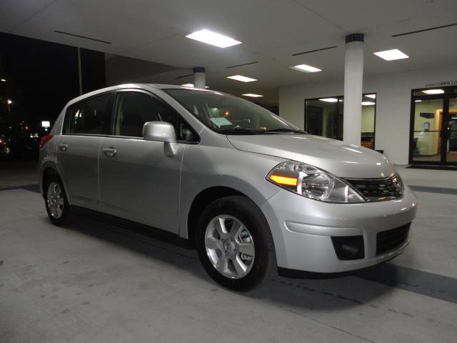 Photo of 2011 Nissan Versa