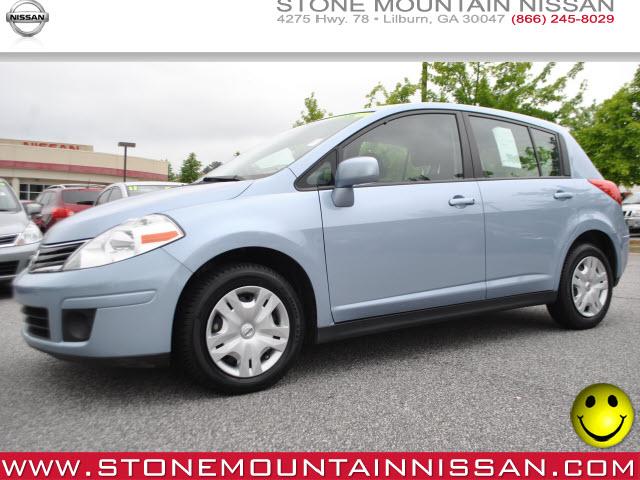 Photo of 2010 Nissan Versa