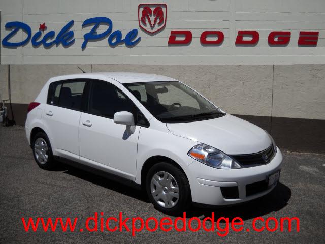Photo of 2011 Nissan Versa