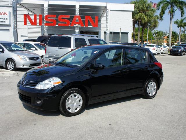 Photo of 2011 Nissan Versa