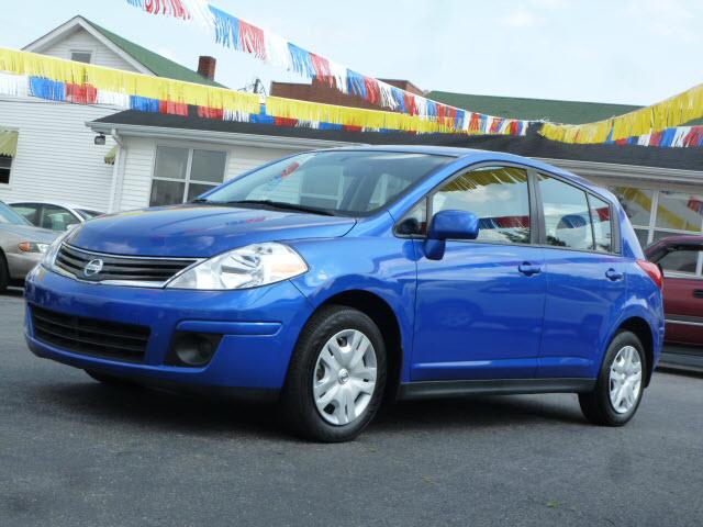 Photo of 2011 Nissan Versa
