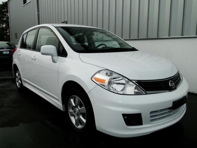Photo of 2010 Nissan Versa