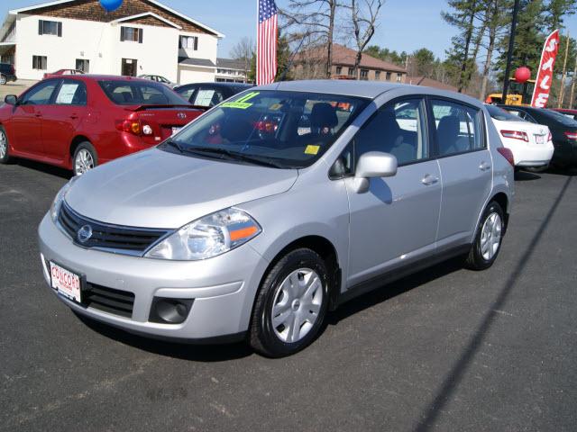Photo of 2011 Nissan Versa