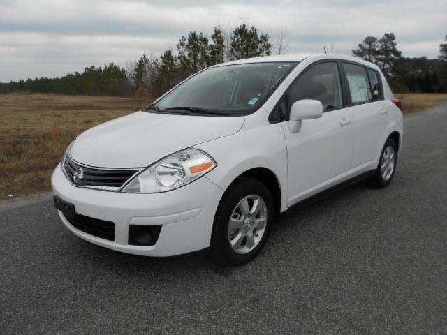 Photo of 2012 Nissan Versa