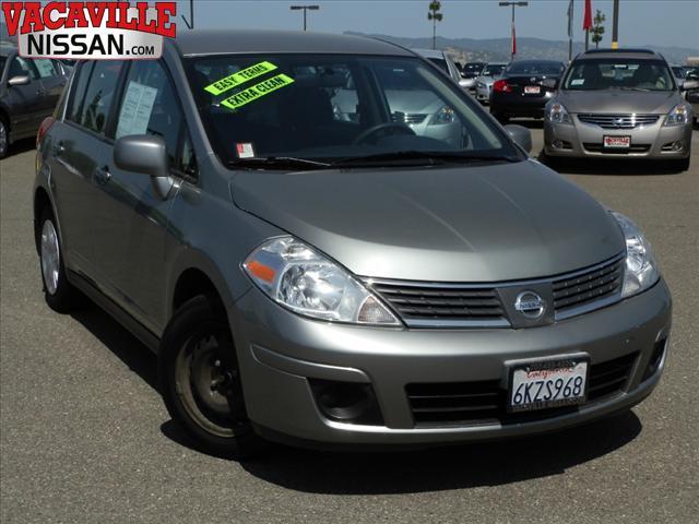 Photo of 2010 Nissan Versa