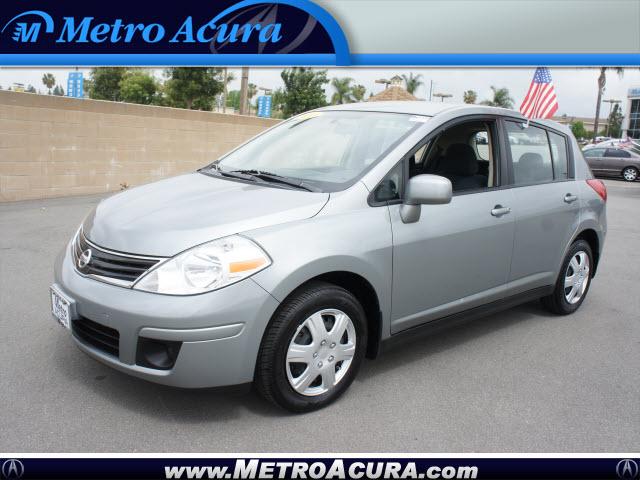 Photo of 2010 Nissan Versa