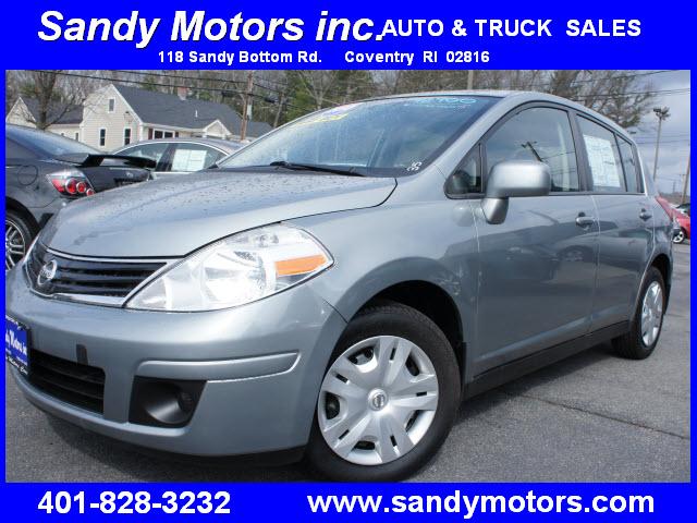 Photo of 2010 Nissan Versa