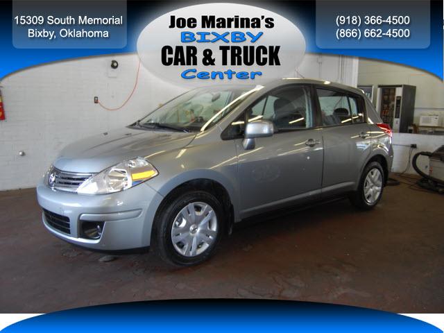 Photo of 2010 Nissan Versa