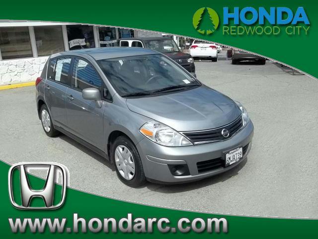 Photo of 2011 Nissan Versa