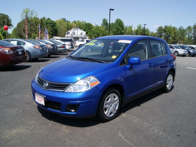 Photo of 2011 Nissan Versa