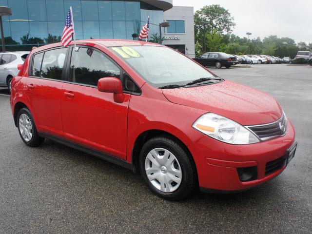 Photo of 2010 Nissan Versa