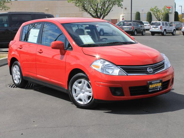 Photo of 2011 Nissan Versa