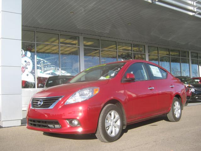 Photo of 2012 Nissan Versa