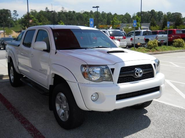 Photo of 2011 Toyota Tacoma