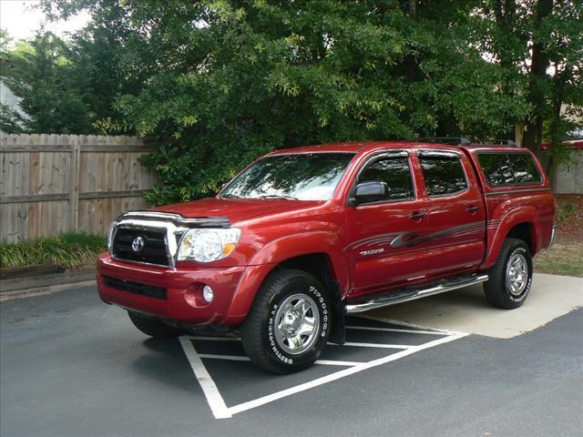 Photo of 2006 Toyota Tacoma