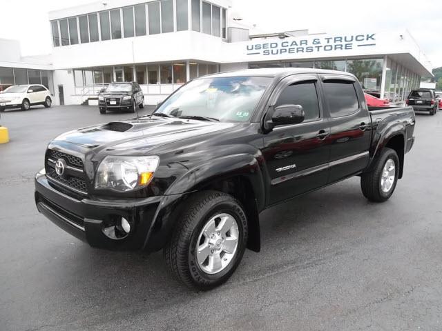 Photo of 2011 Toyota Tacoma