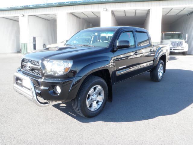 Photo of 2011 Toyota Tacoma