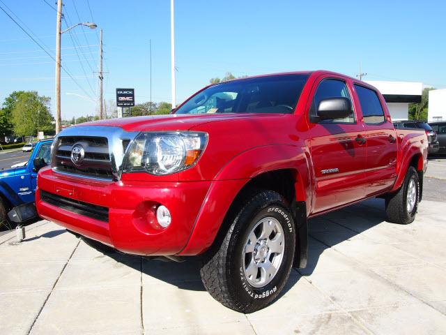 Photo of 2010 Toyota Tacoma