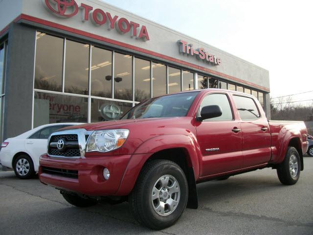 Photo of 2011 Toyota Tacoma
