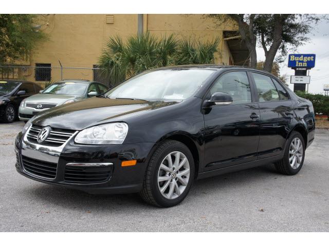 Photo of 2010 Volkswagen Jetta