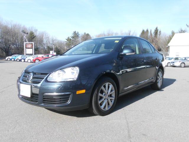 Photo of 2010 Volkswagen Jetta