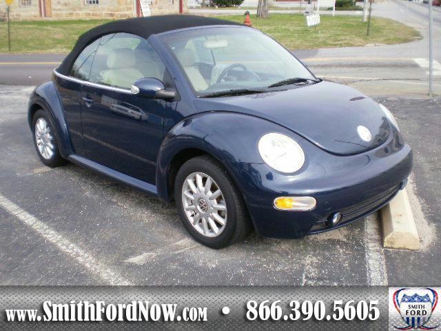 Photo of 2004 Volkswagen New Beetle Convertible