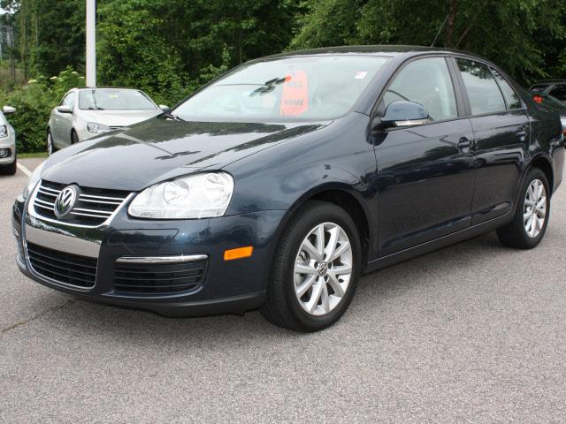 Photo of 2010 Volkswagen Jetta