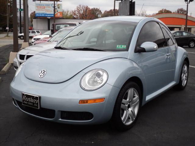 Photo of 2010 Volkswagen Beetle