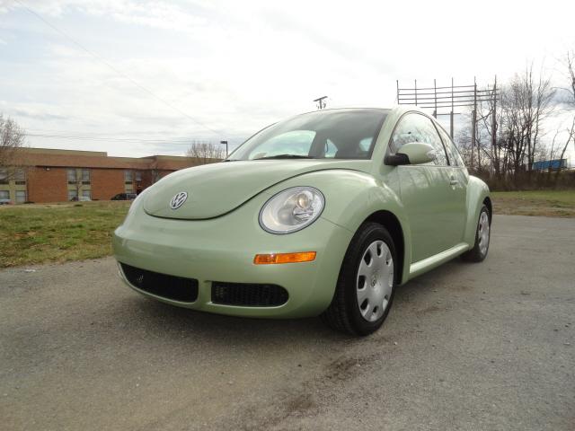 Photo of 2010 Volkswagen Beetle