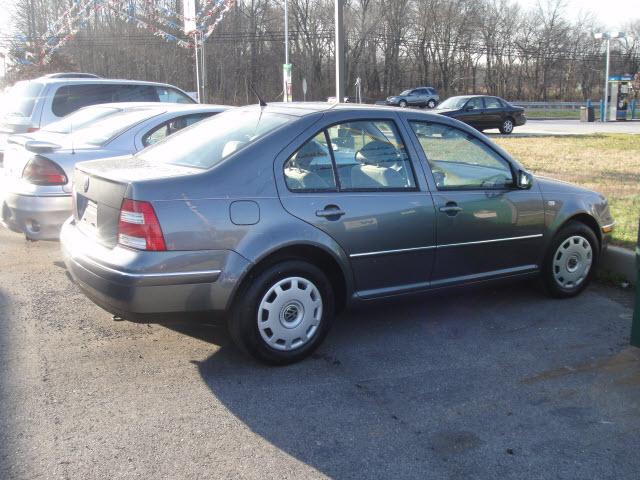 Photo of 2004 Volkswagen Jetta