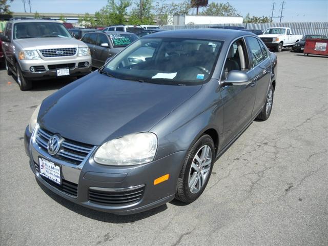 Photo of 2006 Volkswagen Jetta