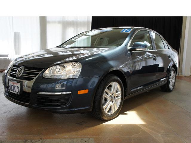 Photo of 2010 Volkswagen Jetta