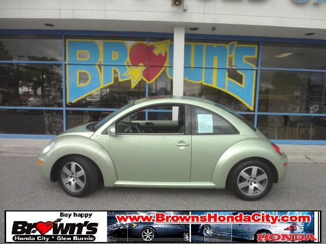 Photo of 2006 Volkswagen Beetle