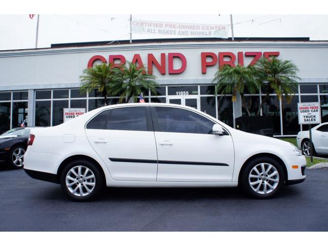 Photo of 2010 Volkswagen Jetta