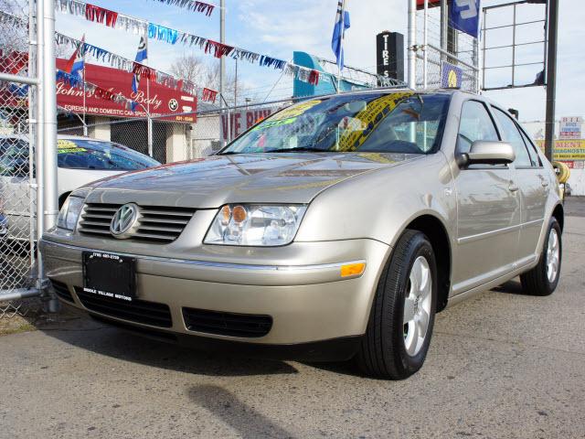 Photo of 2004 Volkswagen Jetta