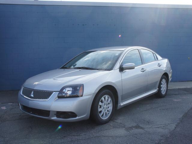 Photo of 2010 Mitsubishi Galant