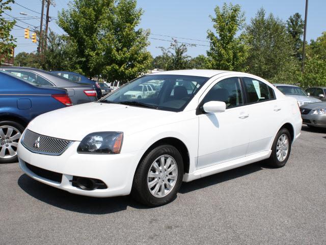Photo of 2010 Mitsubishi Galant