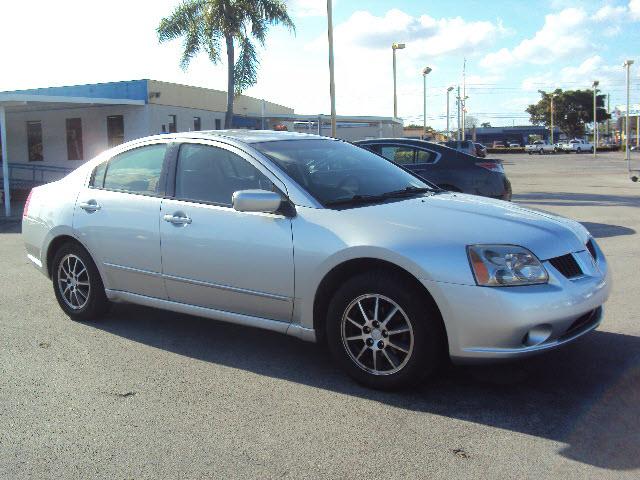 Photo of 2004 Mitsubishi Galant