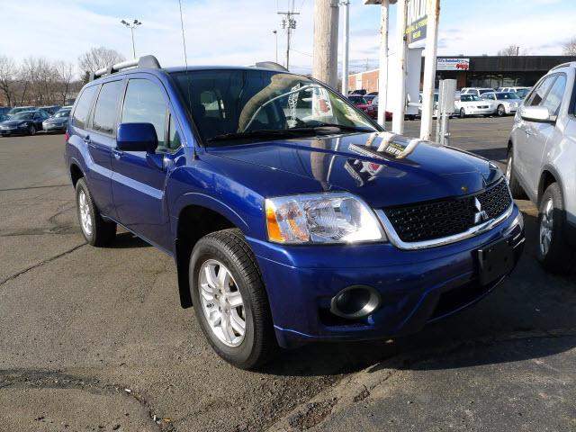 Photo of 2010 Mitsubishi Endeavor