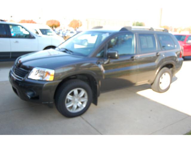 Photo of 2010 Mitsubishi Endeavor