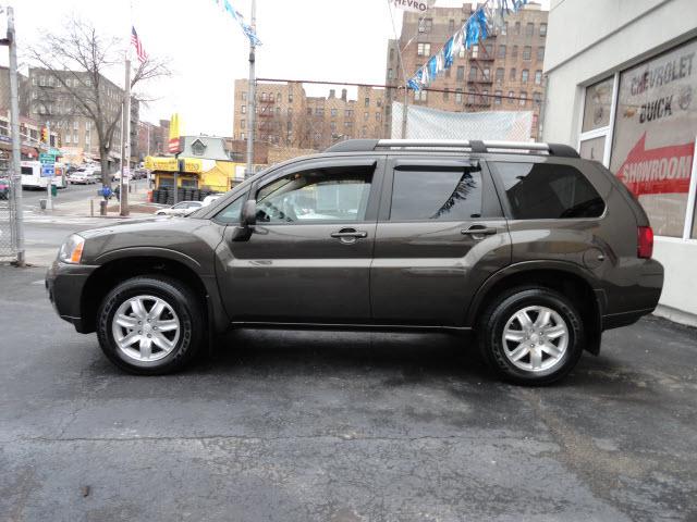 Photo of 2011 Mitsubishi Endeavor