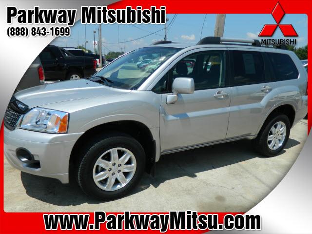 Photo of 2011 Mitsubishi Endeavor