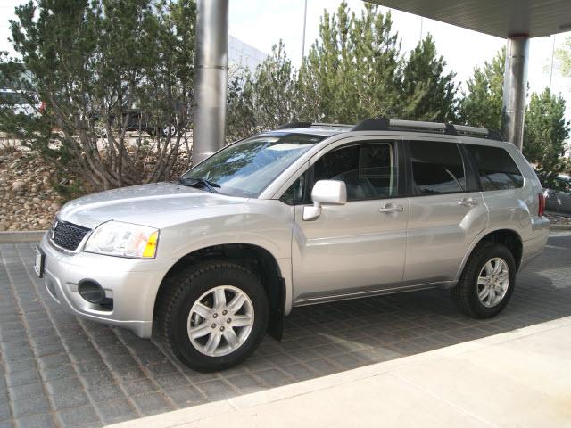 Photo of 2011 Mitsubishi Endeavor